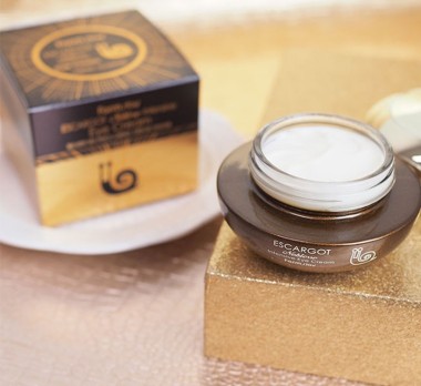 FarmStay Escargot Noblesse Intensive Eye Cream Премиальный крем для глаз на основе экстракта улитки — Makeup market